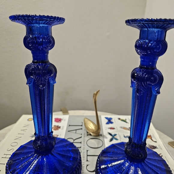 Cobalt blue vintage glass Candlestick Holder - Picture 3 of 11